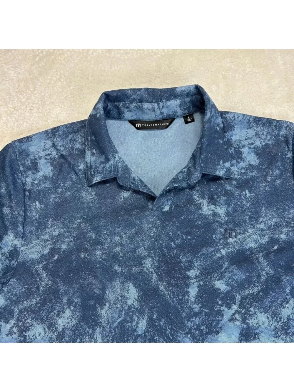 Travis Mathew Polo Shirt Mens L Blue Marble Print Golf Short Sleeve Lightweight
